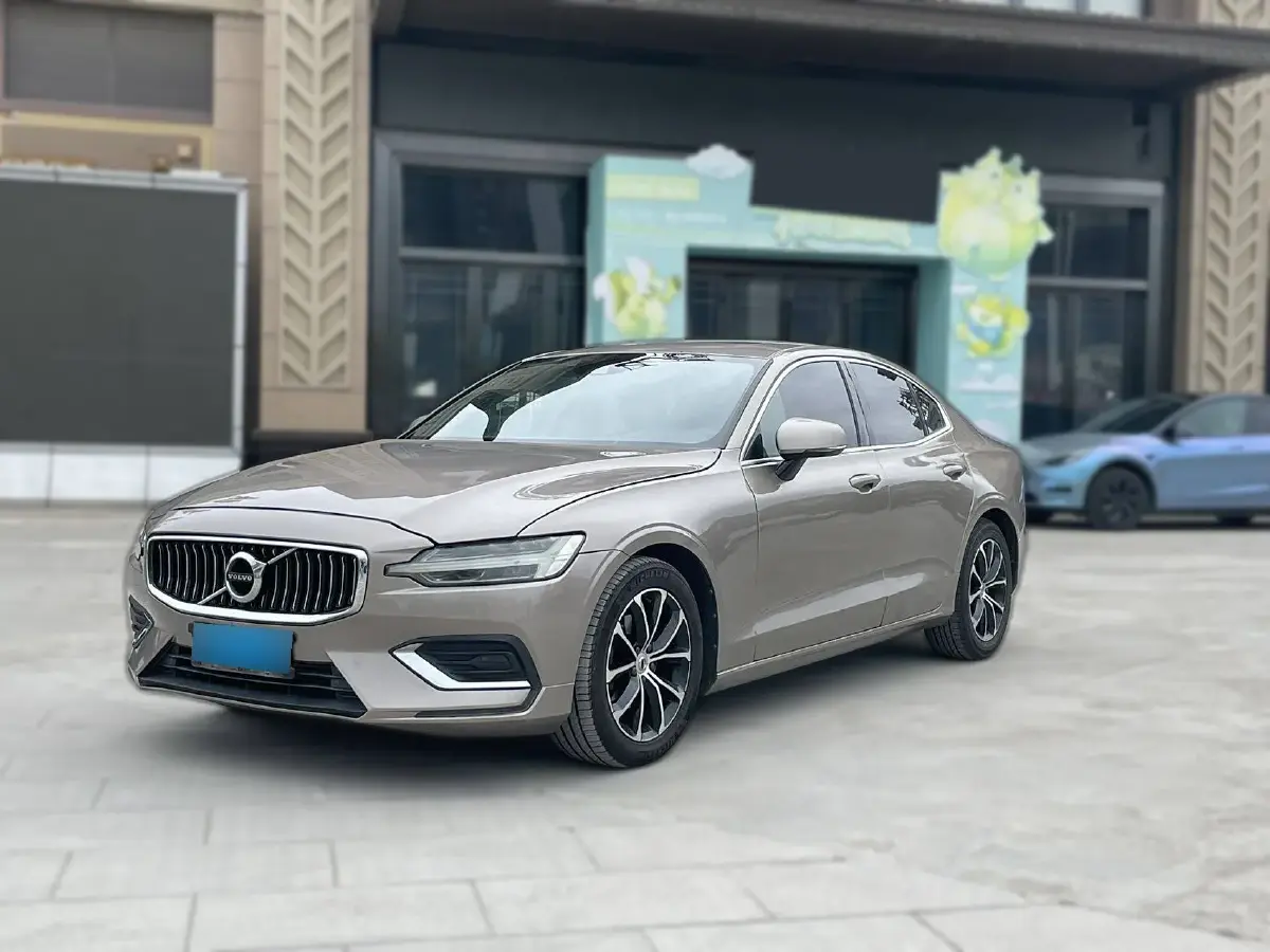 2020 Volvo S60 2.0T 190HP L4 8AT
