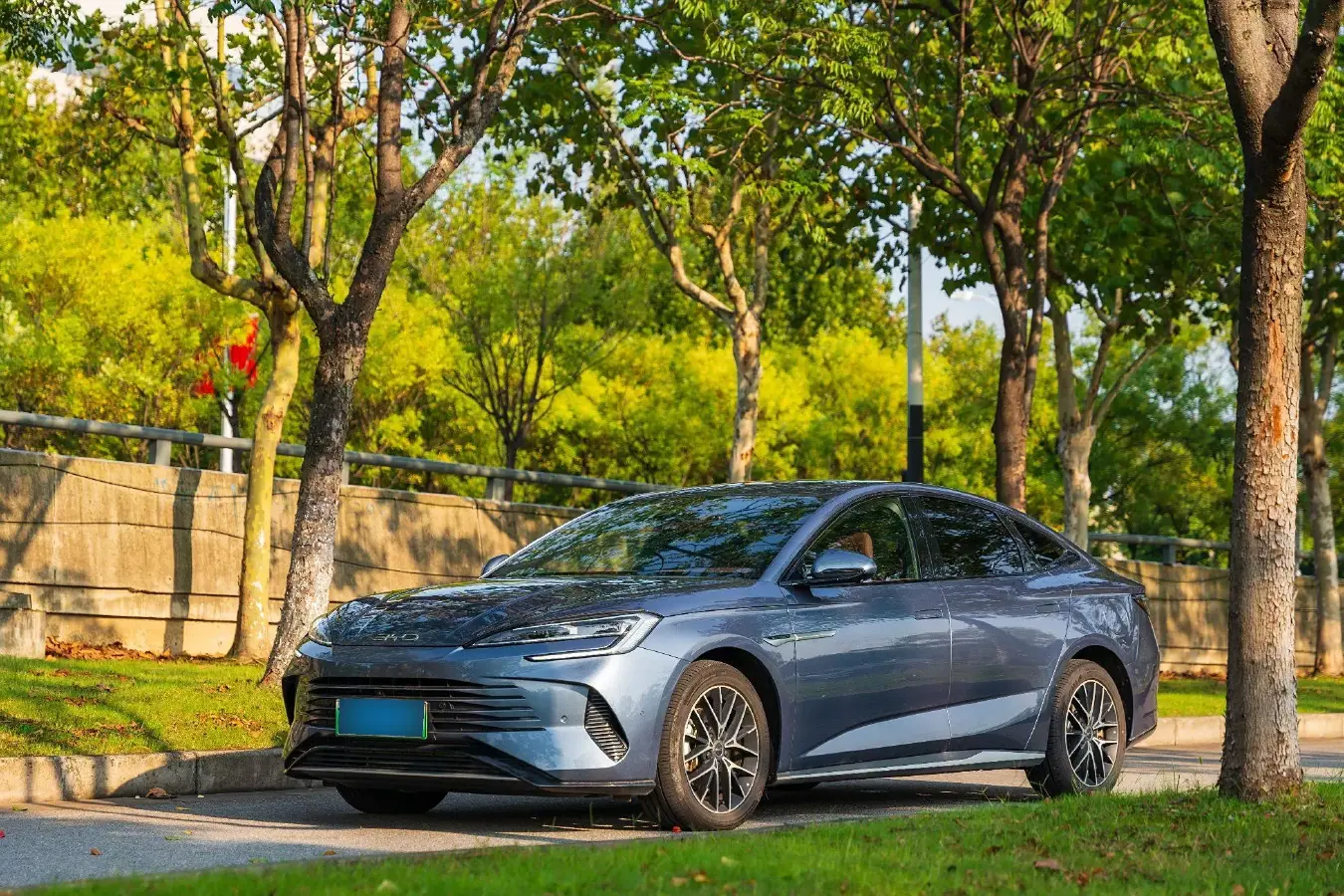 2023 BYD Seal 1.5T 139HP L4 E-CVT PHEV 17.6KWH