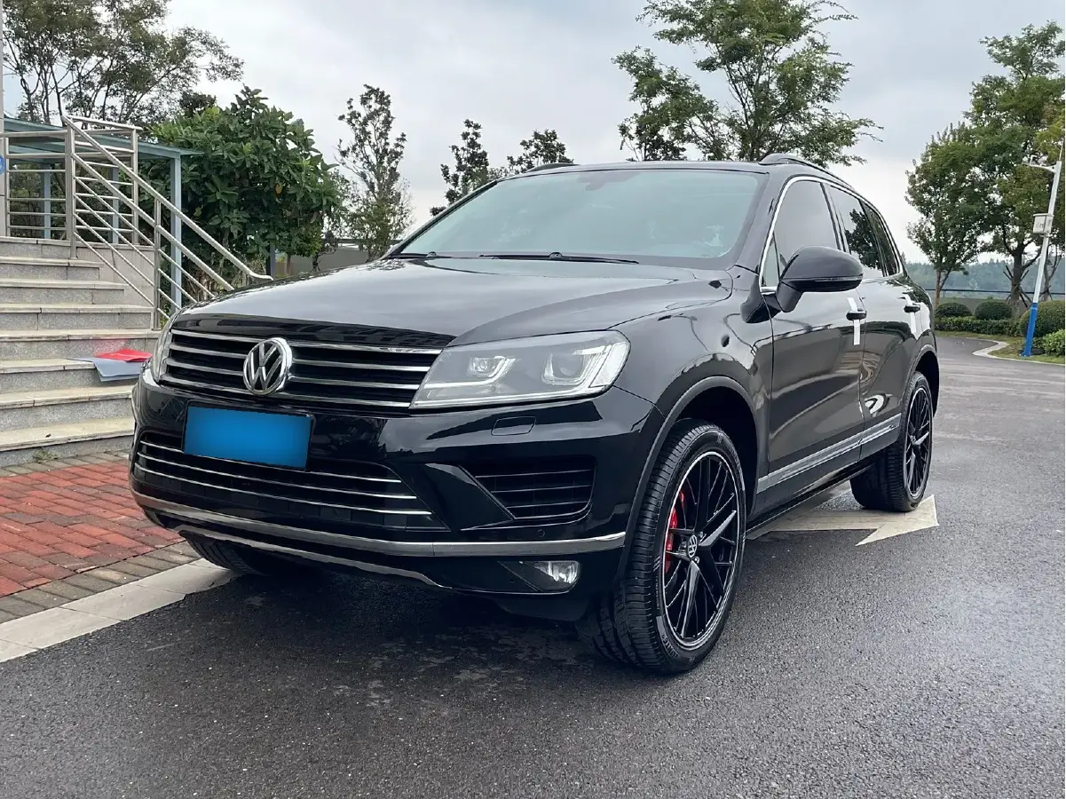 2018 Volkswagen Touareg 3.0T 320HP V6 8AT
