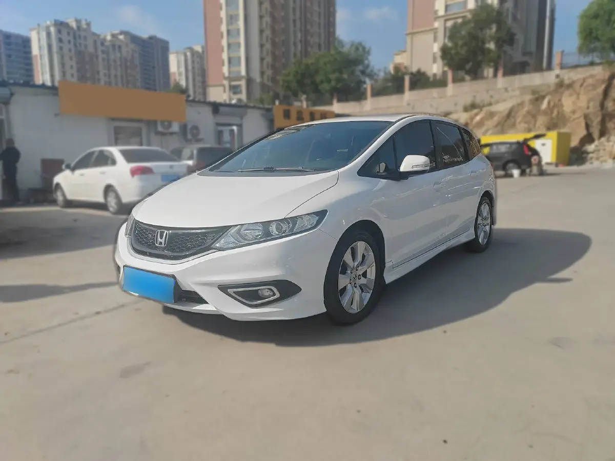 2016 Honda Jade 1.8L 141HP L4 5AT