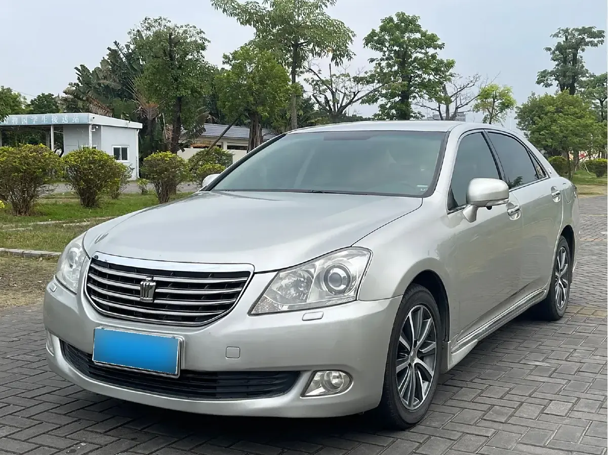 2010 Toyota Crown 2.5L 193HP V6 6AT