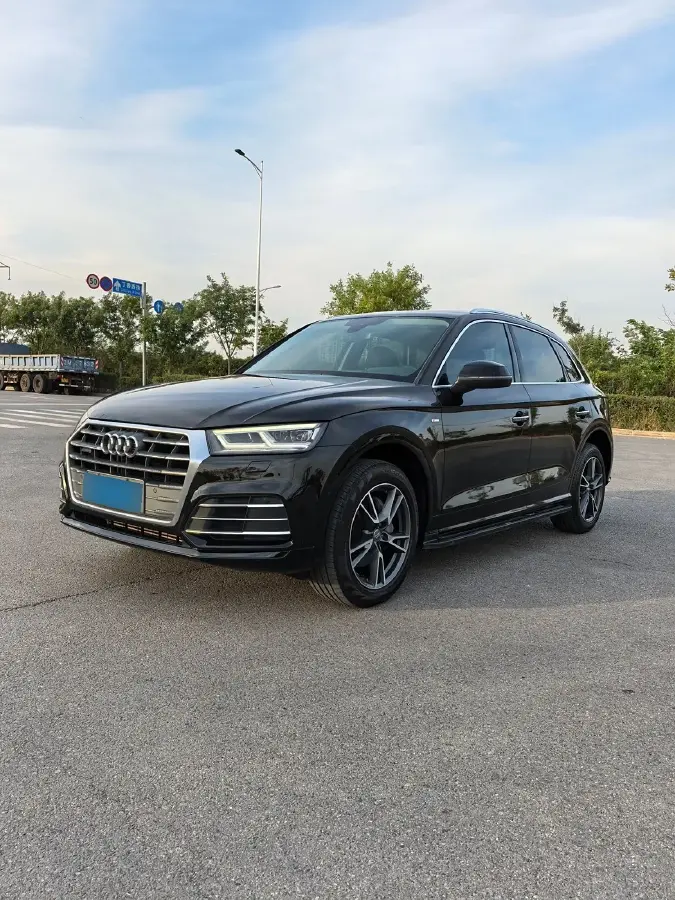 2020 Audi Q5L 2.0T 190HP L4 7DCT