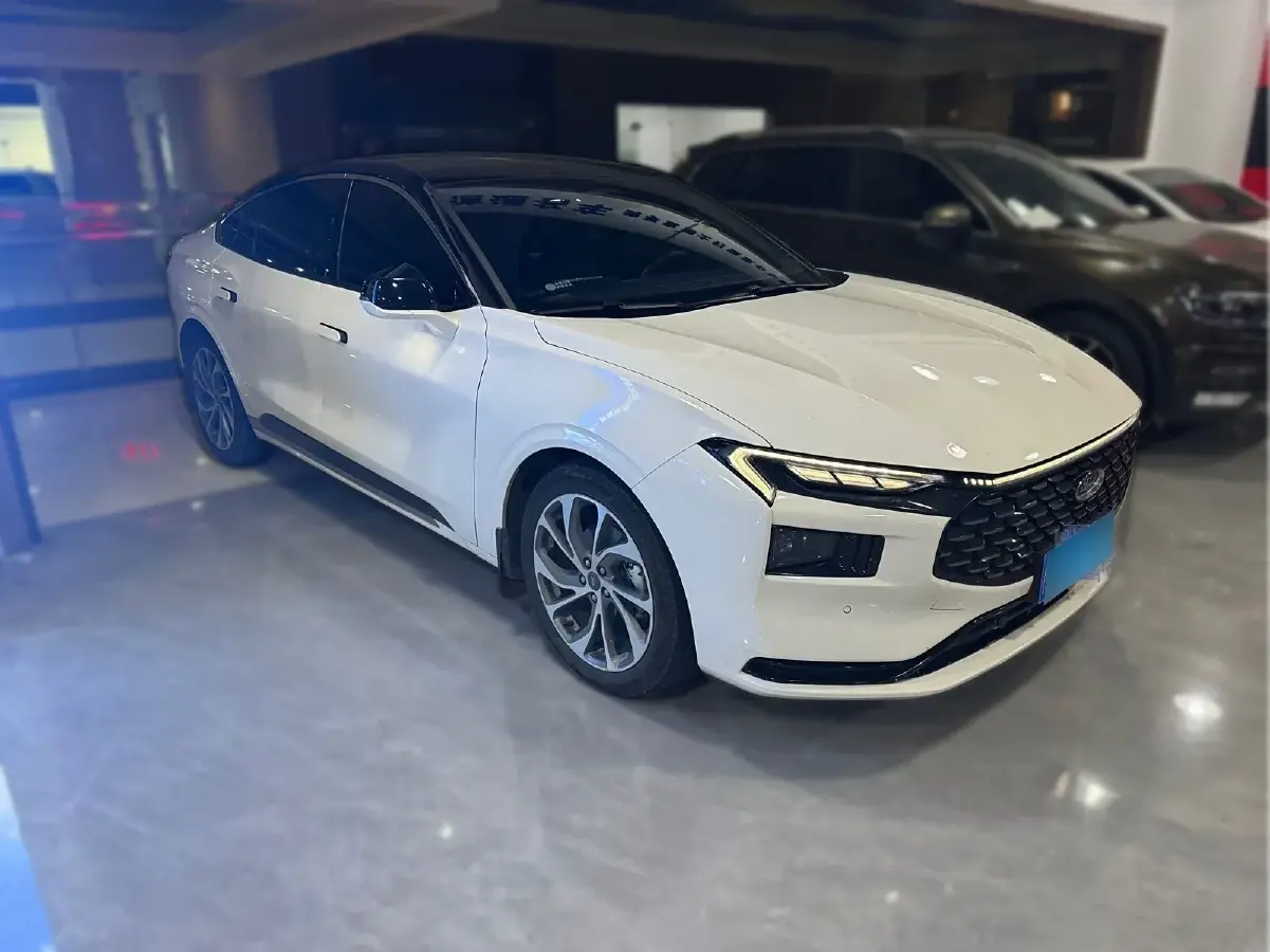 2022 Ford Mondeo 2.0T 238HP L4 8AT