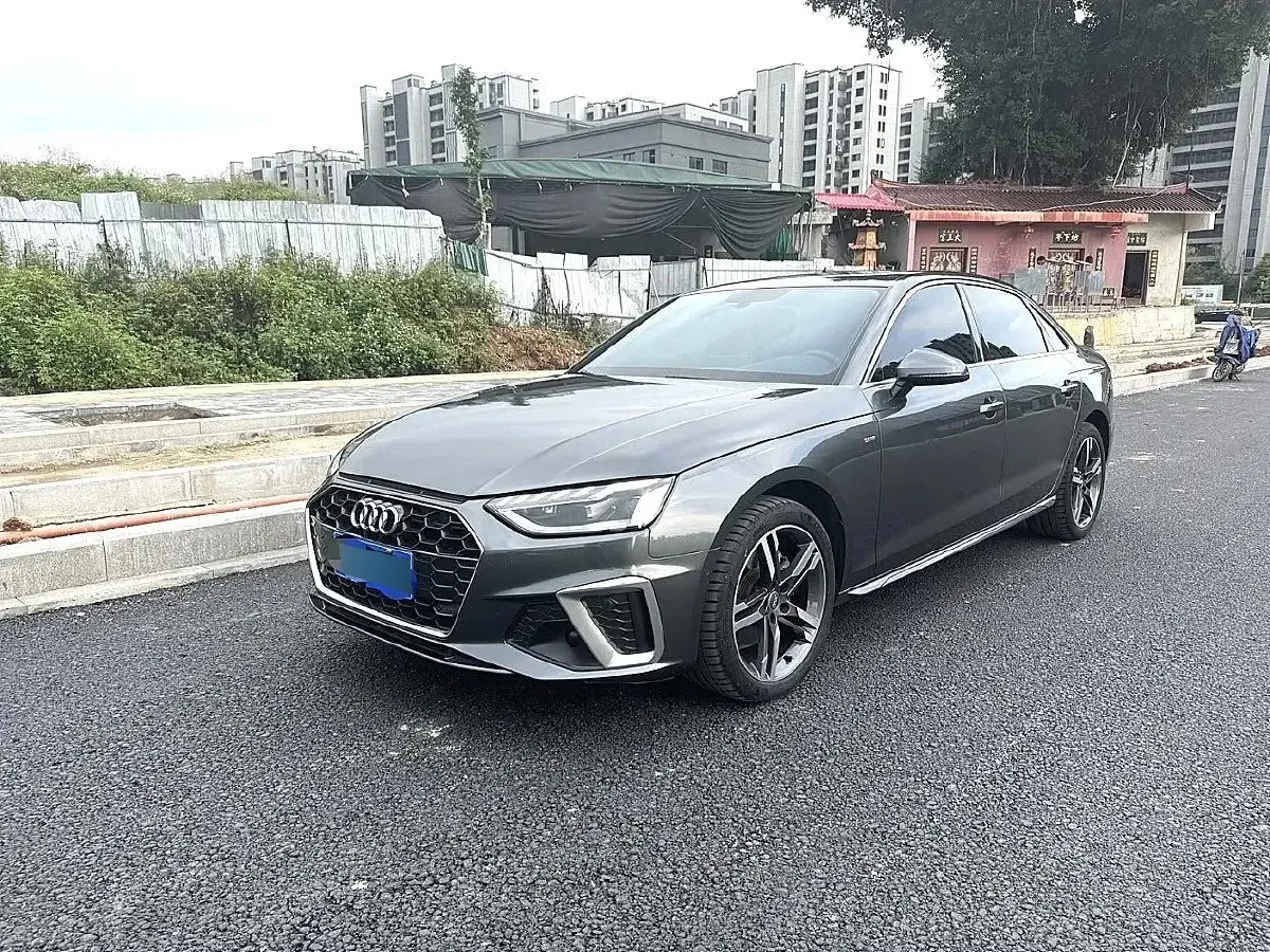 2020 Audi A4L 2.0T 190HP L4 7DCT
