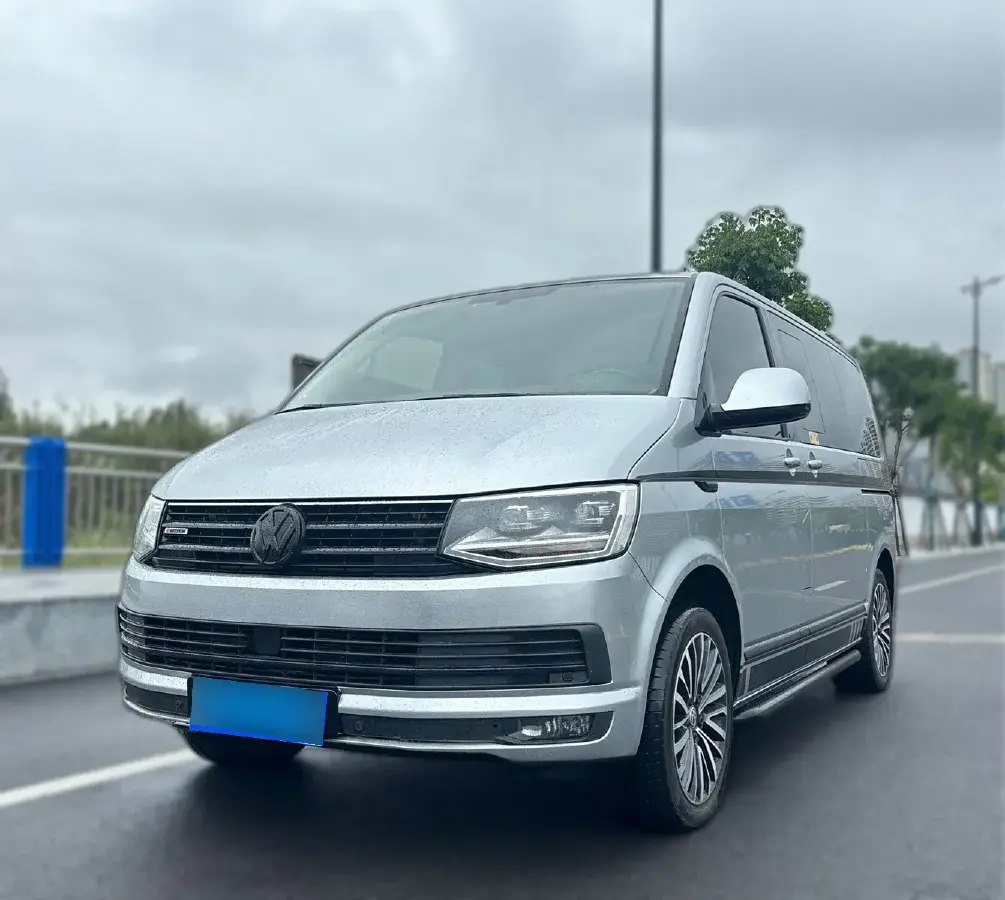 2018 Volkswagen Multivan 2.0T 204HP L4 7DCT