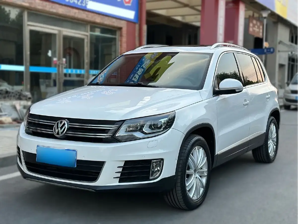 2013 Volkswagen Tiguan 2.0T 200HP L4 6AT