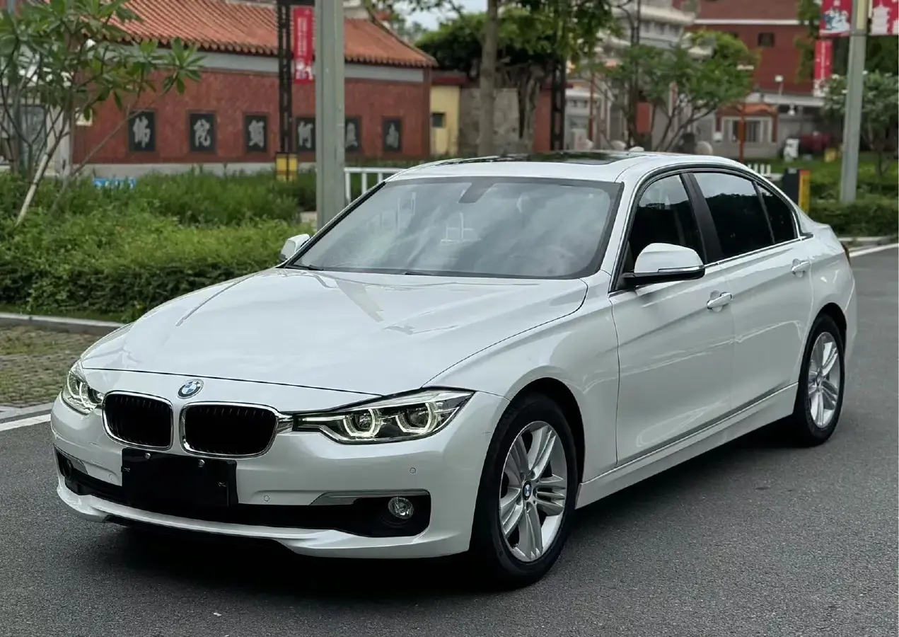 2016 BMW 3 Series 2.0T 184HP L4 8AT