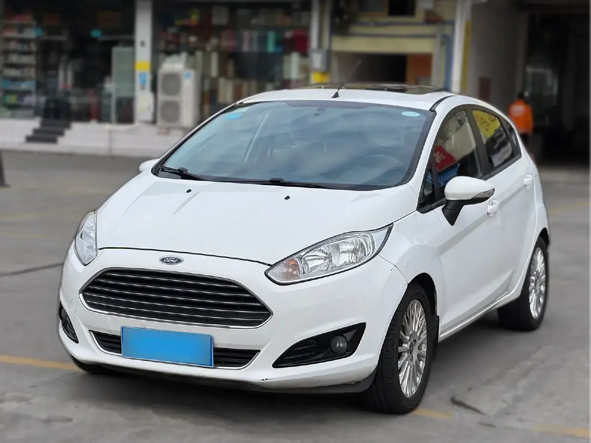 2013 Ford Fiesta 1.5L 110HP L4 6DCT