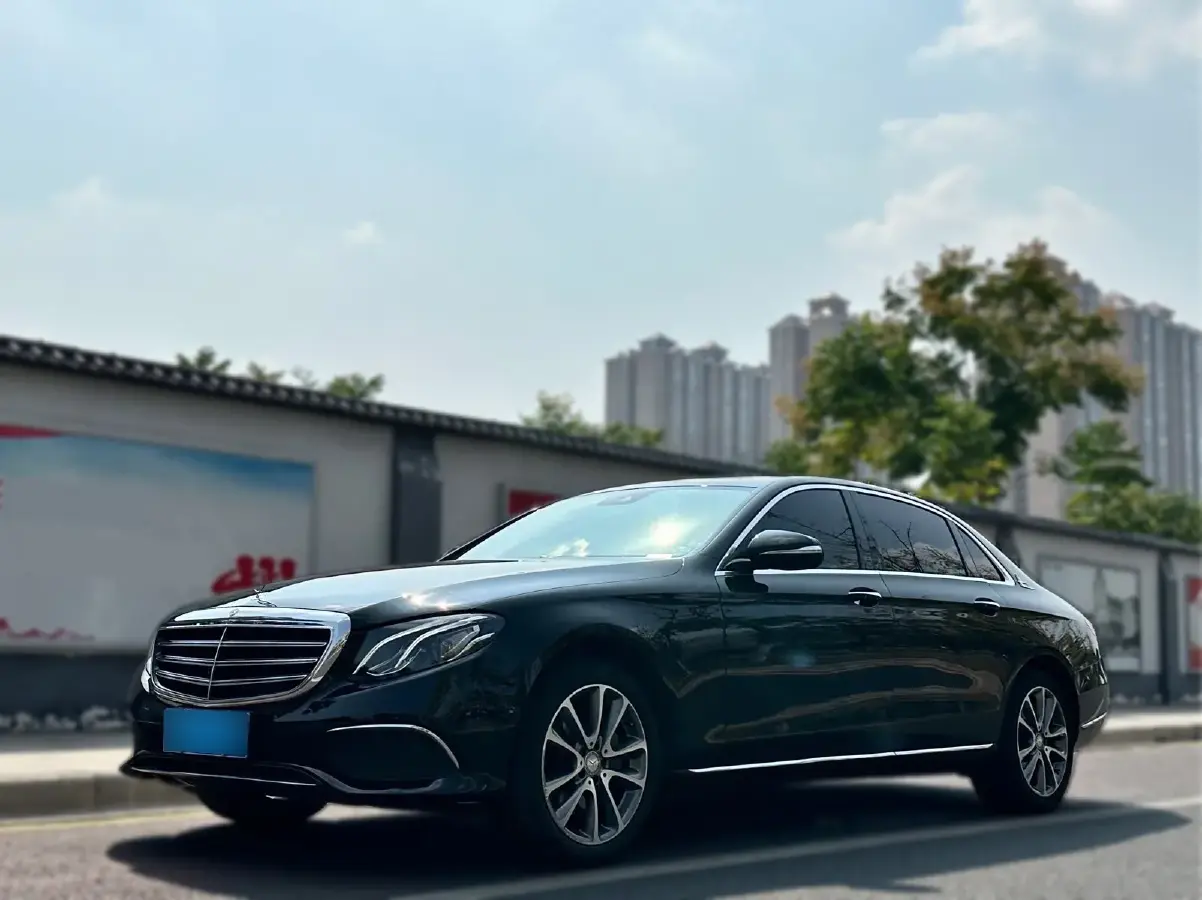 2016 Mercedes-Benz E Class 2.0T 245HP L4 9AT