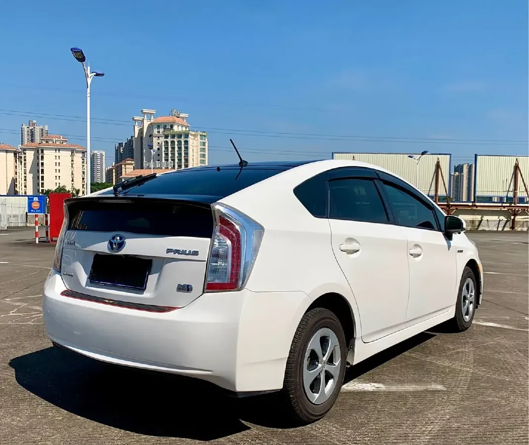 2012 Toyota Prius 1.8L 99HP L4 E-CVT Hybrid,autocango,china used car exporter,china ev exporter,chinese used car exporter,chinese used ev exporter