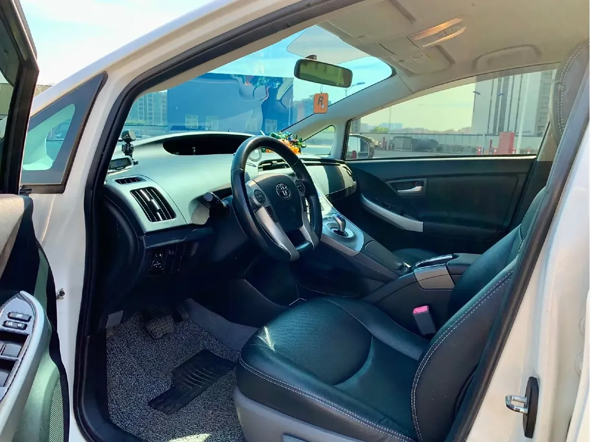 2012 Toyota Prius 1.8L 99HP L4 E-CVT Hybrid,autocango,china used car exporter,china ev exporter,chinese used car exporter,chinese used ev exporter