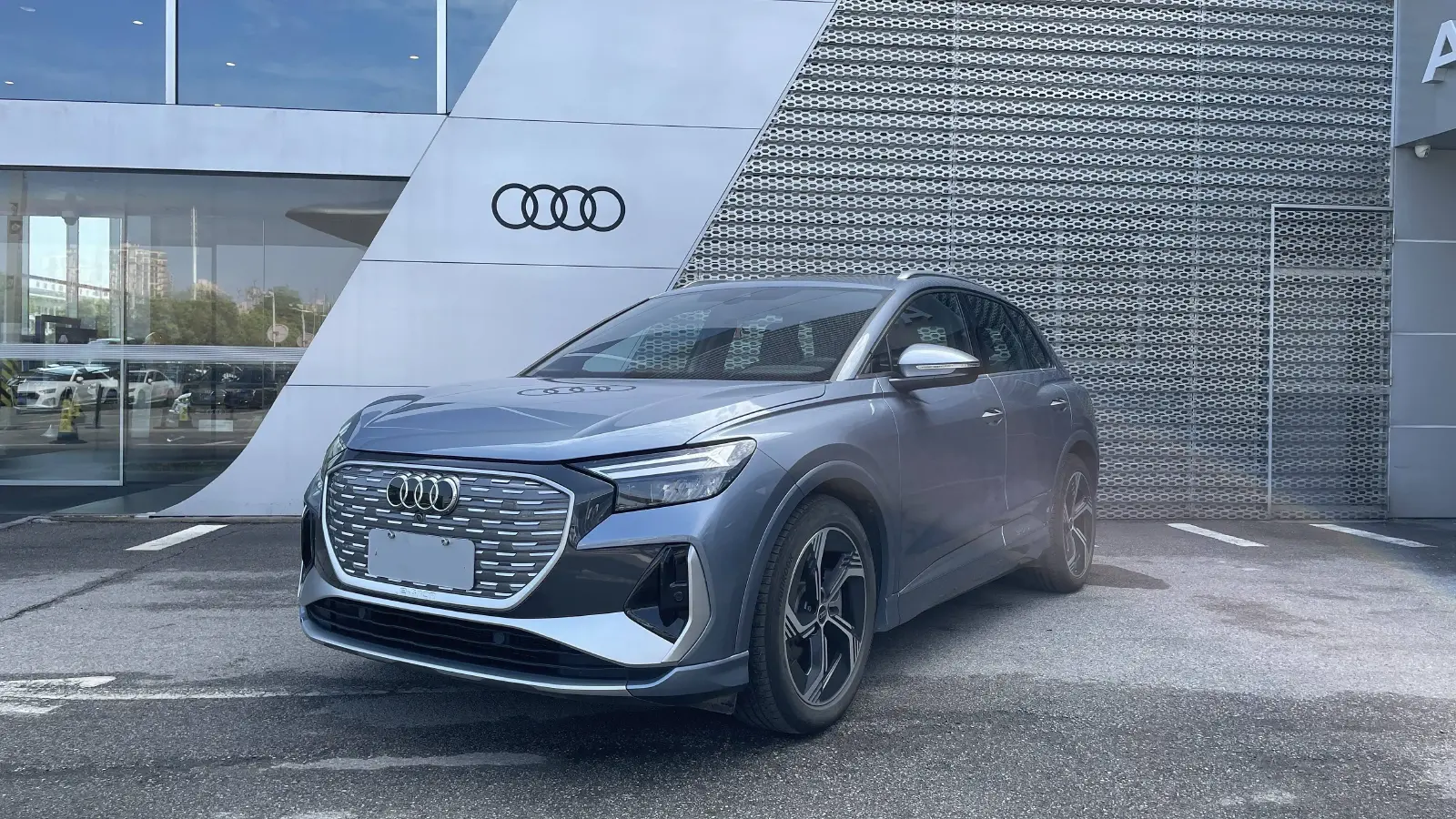 2023 Audi Q4 e-tron BEV 84.8KWH