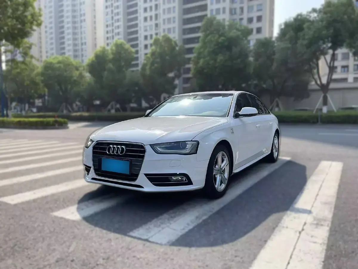 2015 Audi A4L 2.0T 180HP L4 CVT