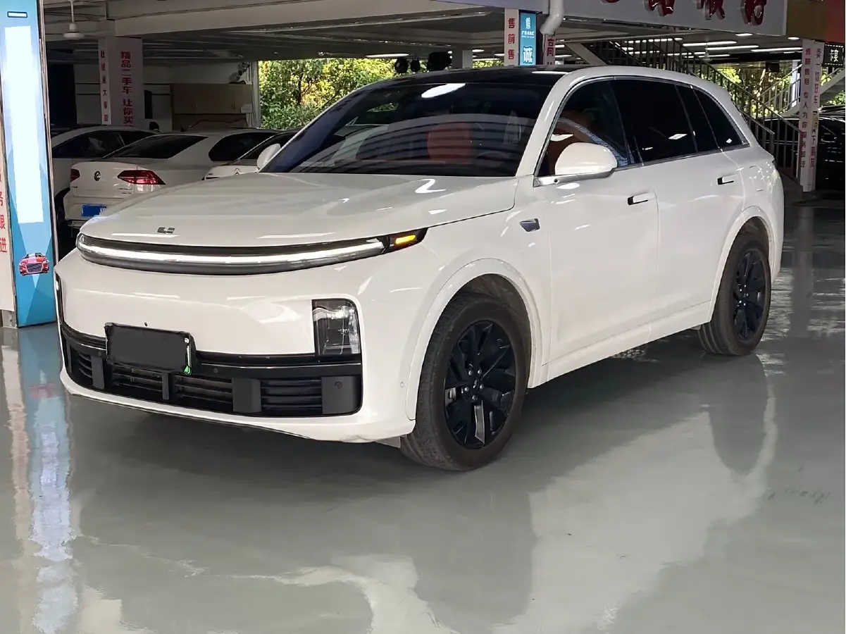 2023 Li L7 Range Extended 154HP REEV 40.9KWH