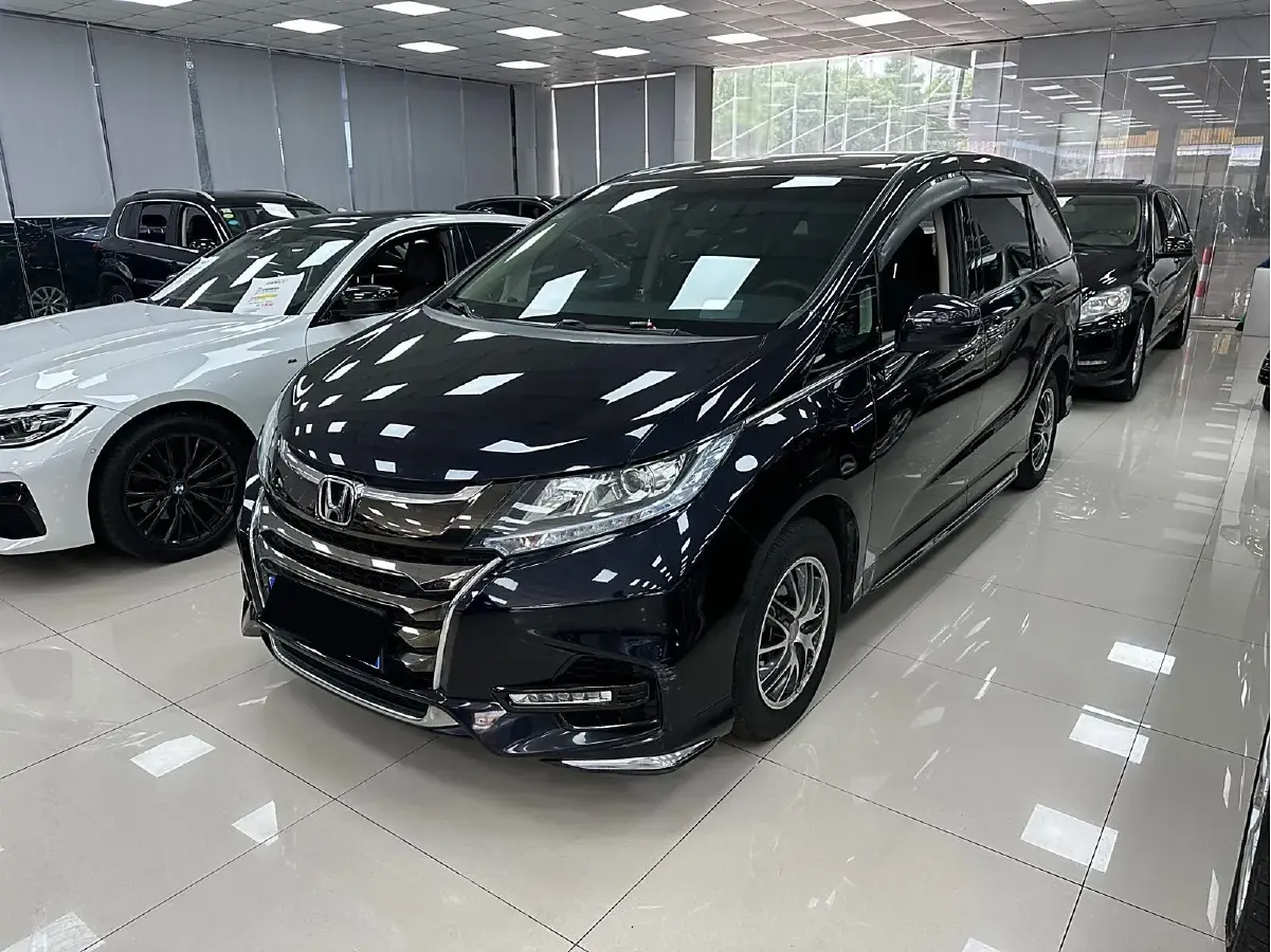 2021 Honda Odyssey 2.0L 146HP L4 E-CVT Hybrid