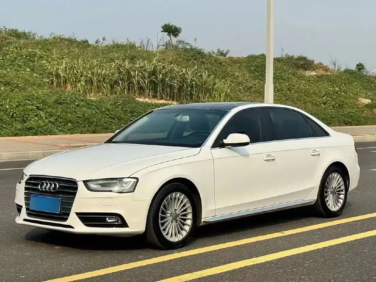2015 Audi A4L 2.0T 180HP L4 CVT