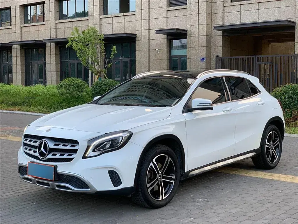 2018 Mercedes-Benz GLA Class 1.6T 156HP L4 7DCT