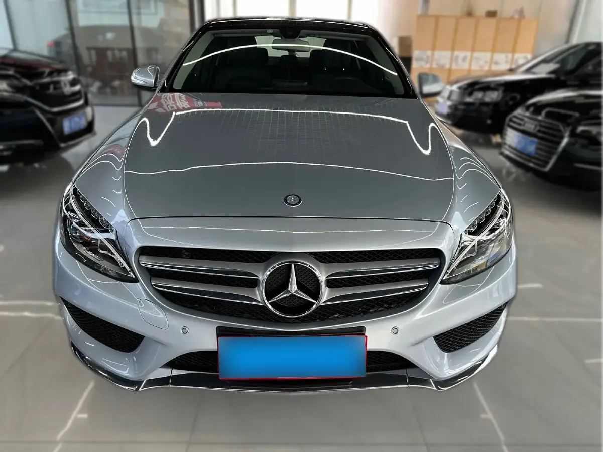 2017 Mercedes-Benz C Class 2.0T 184HP L4 9AT