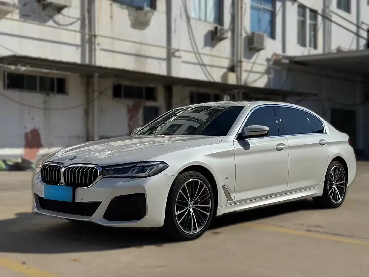 2021 BMW 5 Series 2.0T 252HP L4 8AT