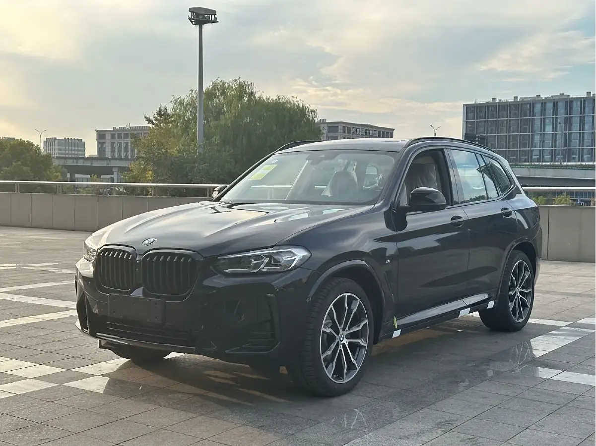 2023 BMW X3 2.0T 245HP L4 8AT