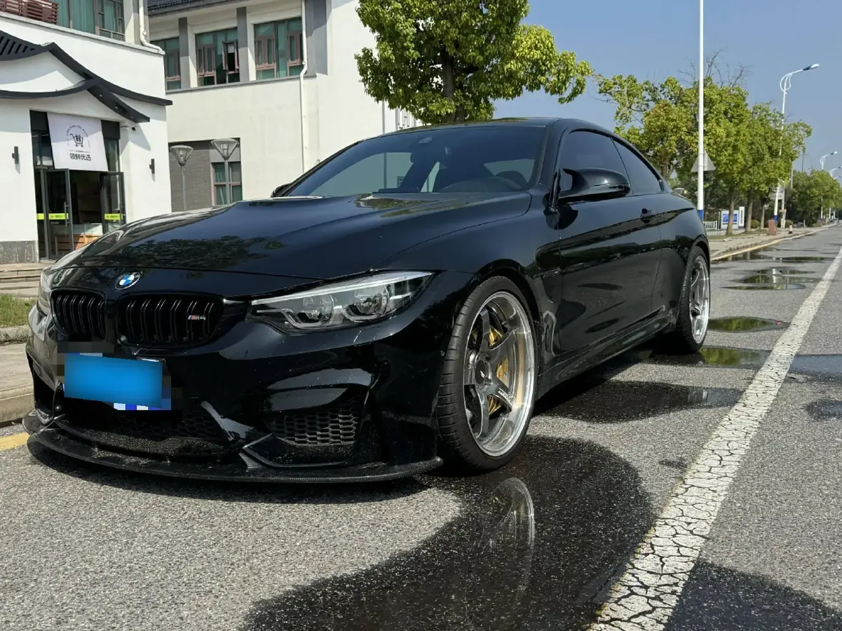 2017 BMW M4 3.0T 431HP L6 7DCT