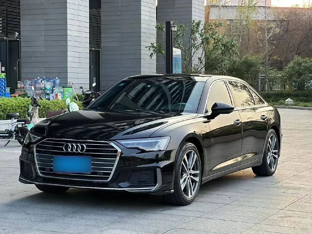 2019 Audi A6L 2.0T 190HP L4 7DCT