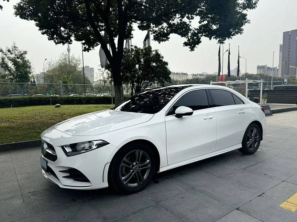 2022 Mercedes-Benz A Class 1.3T 136HP L4 7DCT