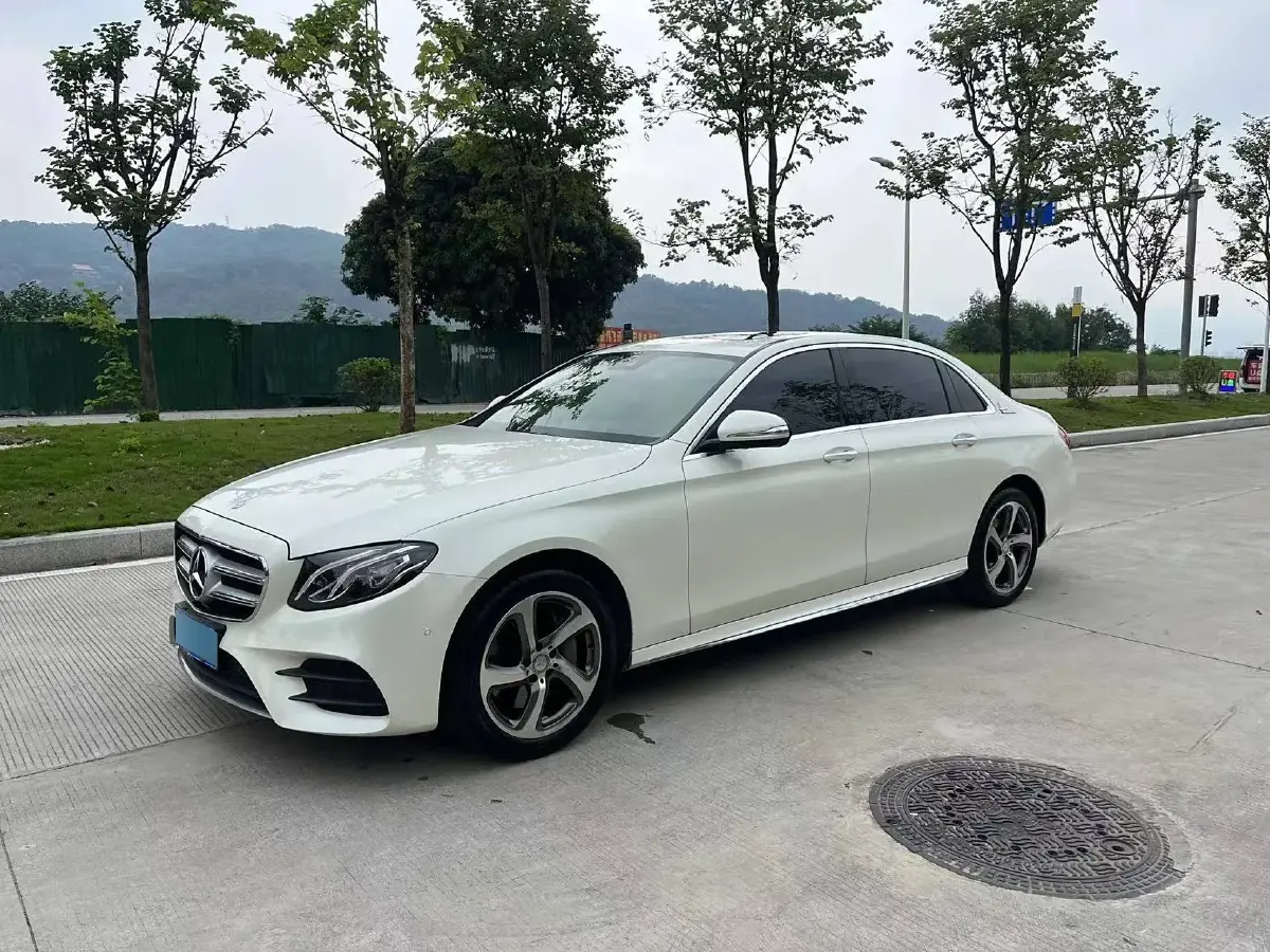2017 Mercedes-Benz E Class 2.0T 245HP L4 9AT