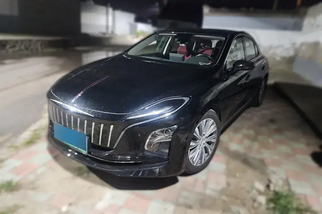 2023 HongQi E-QM5 BEV 82KWH