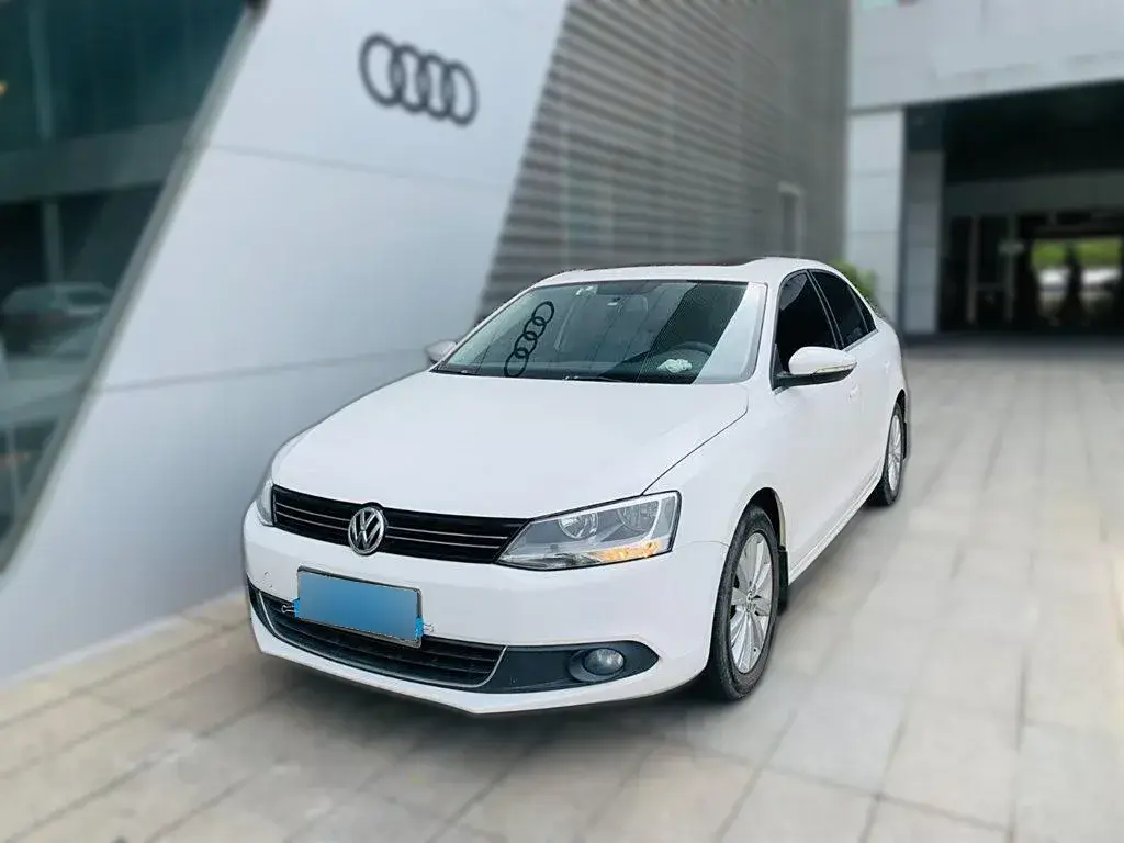 2014 Volkswagen Sagitar 1.6L 105HP L4 6AT