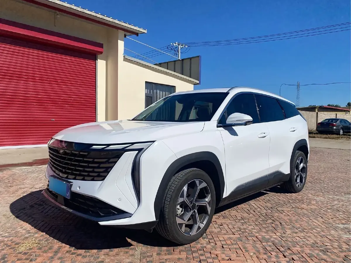 2023 Geely StarRay 2.0T 218HP L4 7DCT