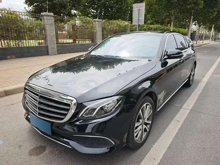 2016 Mercedes-Benz E Class 2.0T 245HP L4 9AT