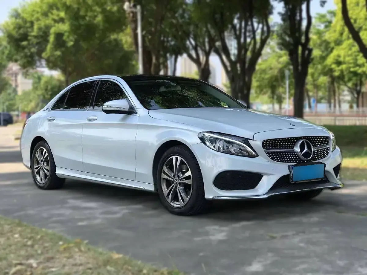 2015 Mercedes-Benz C Class 2.0T 184HP L4 7AT