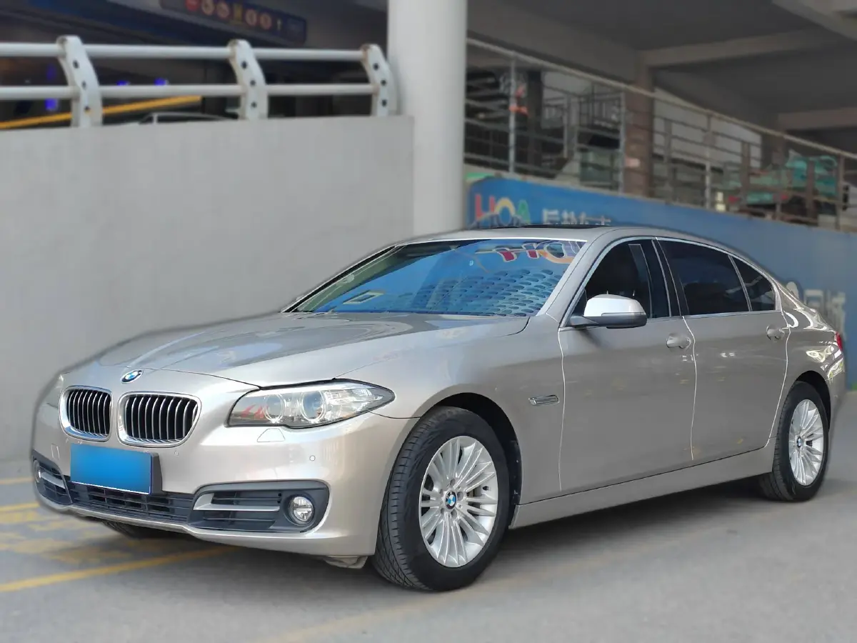2013 BMW 5 Series 2.0T 218HP L4 8AT
