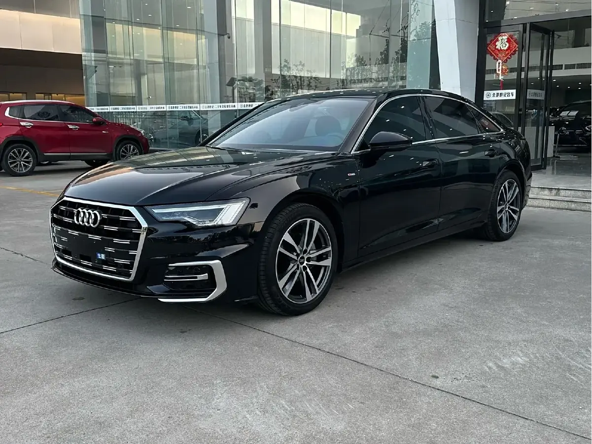 2023 Audi A6L 2.0T 190HP L4 7DCT