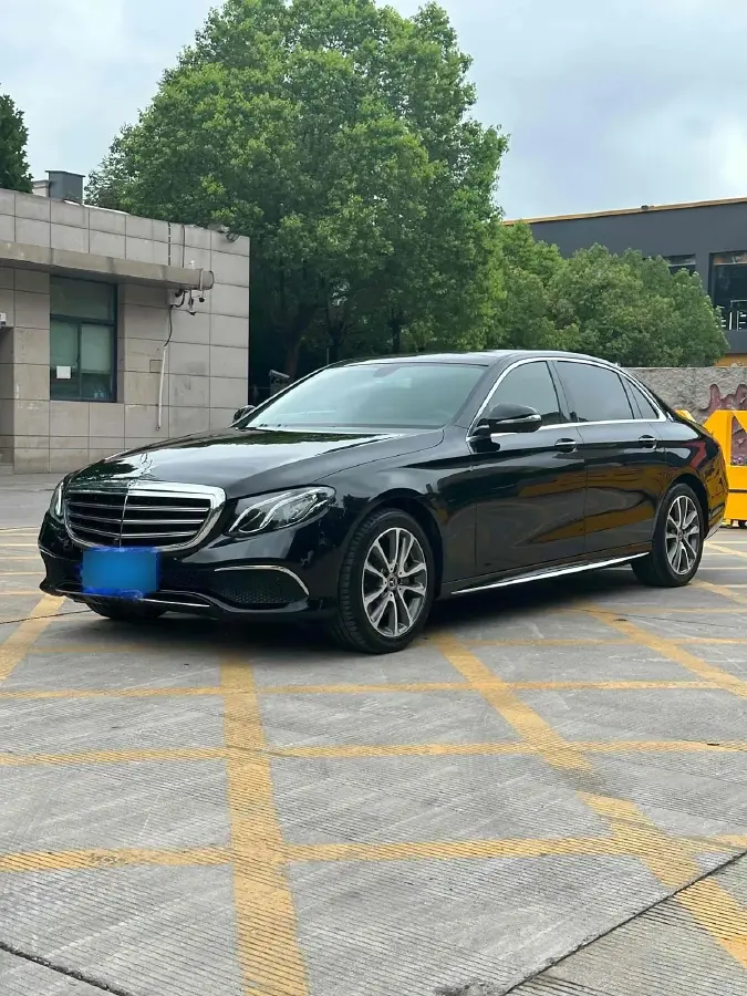 2018 Mercedes-Benz E Class 2.0T 245HP L4 9AT