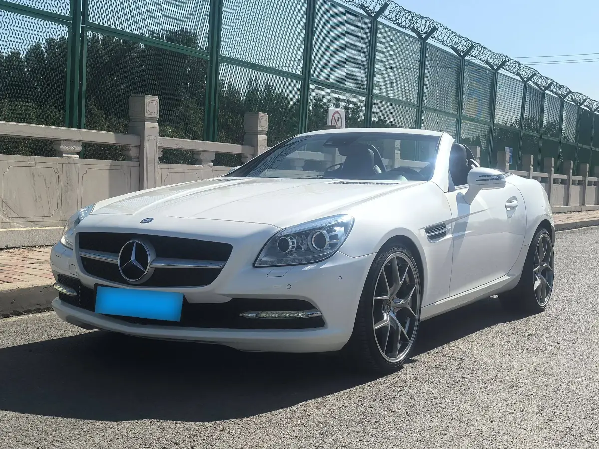 2011 Mercedes-Benz SLK Class 1.8T 184HP L4 7AT