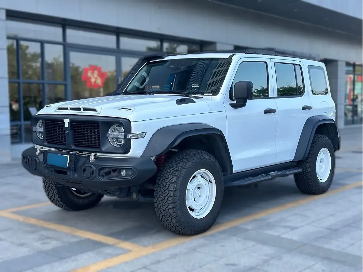 2023 Tank 300 2.0T 227HP L4 8AT