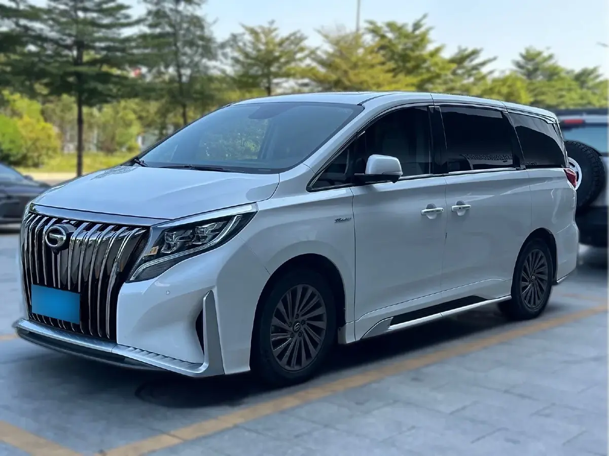 2021 GAC Trumpchi M8 2.0T 252HP L4 8AT