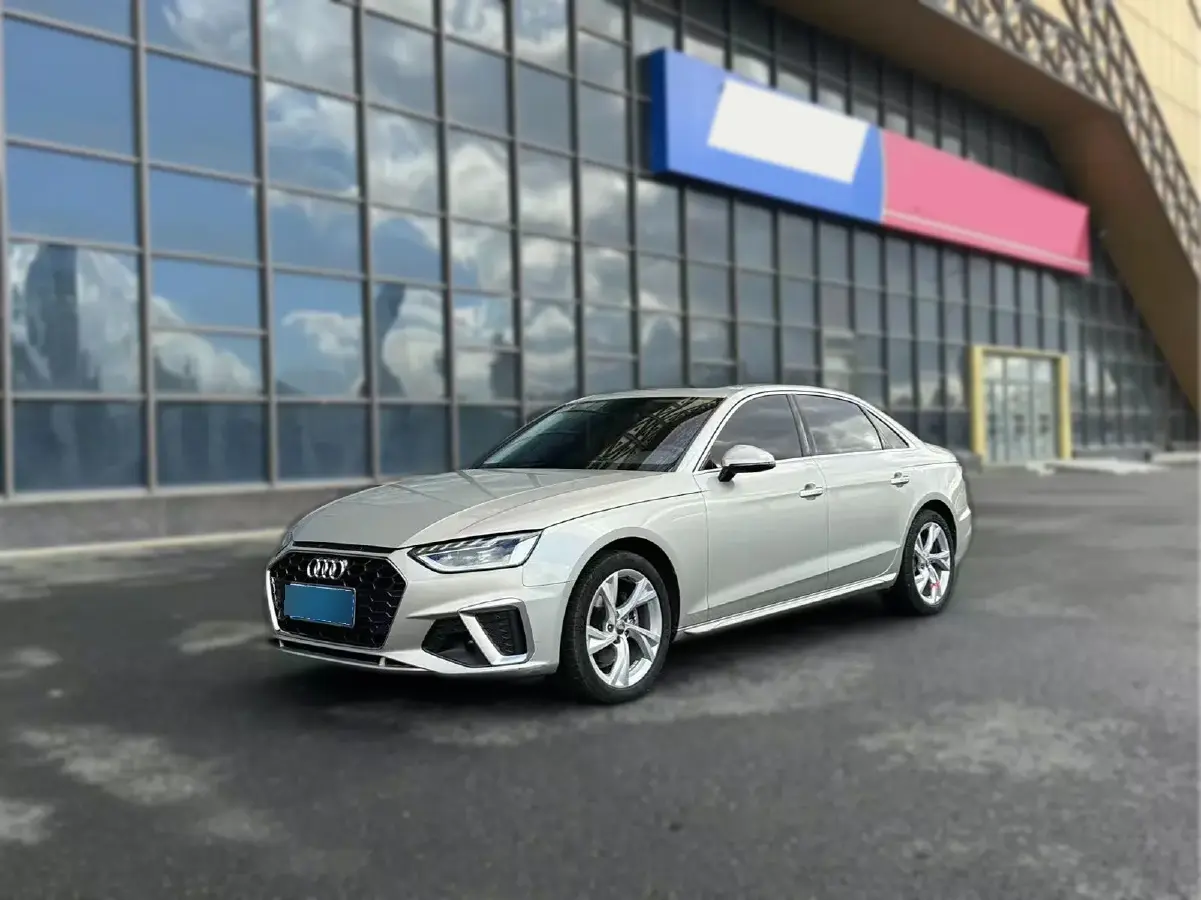 2020 Audi A4L 2.0T 190HP L4 7DCT