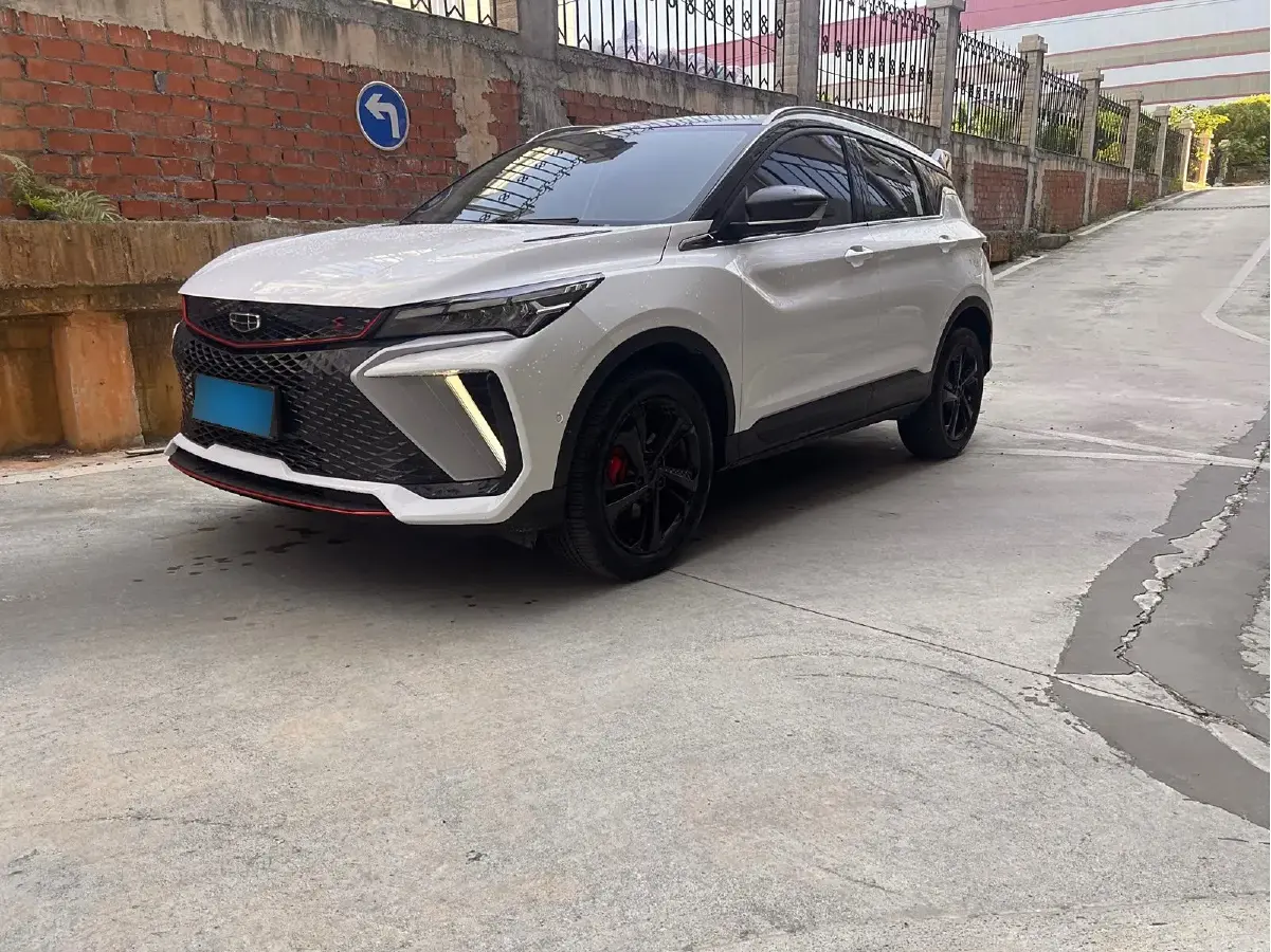 2022 Geely Coolray 1.5T 181HP L4 7DCT