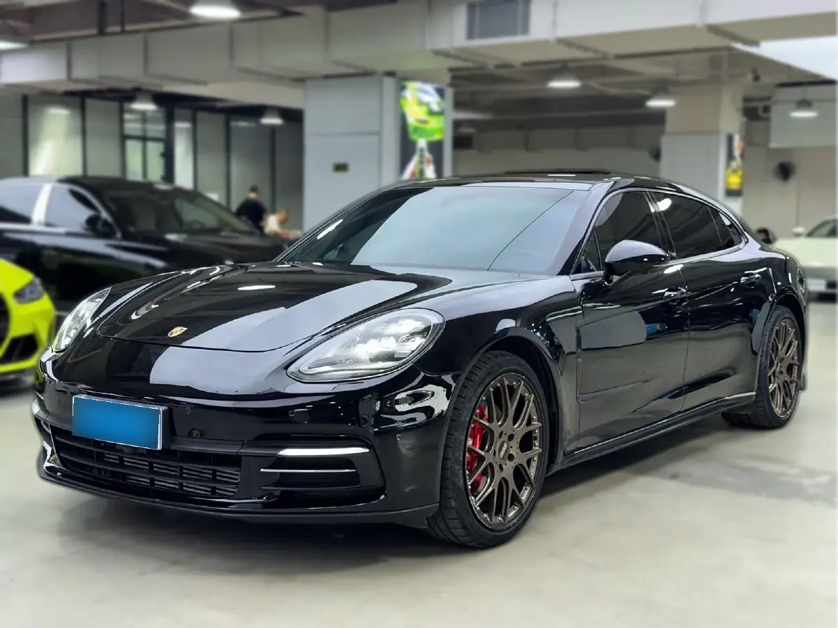 2017 Porsche Panamera 3.0T 330HP V6 8DCT