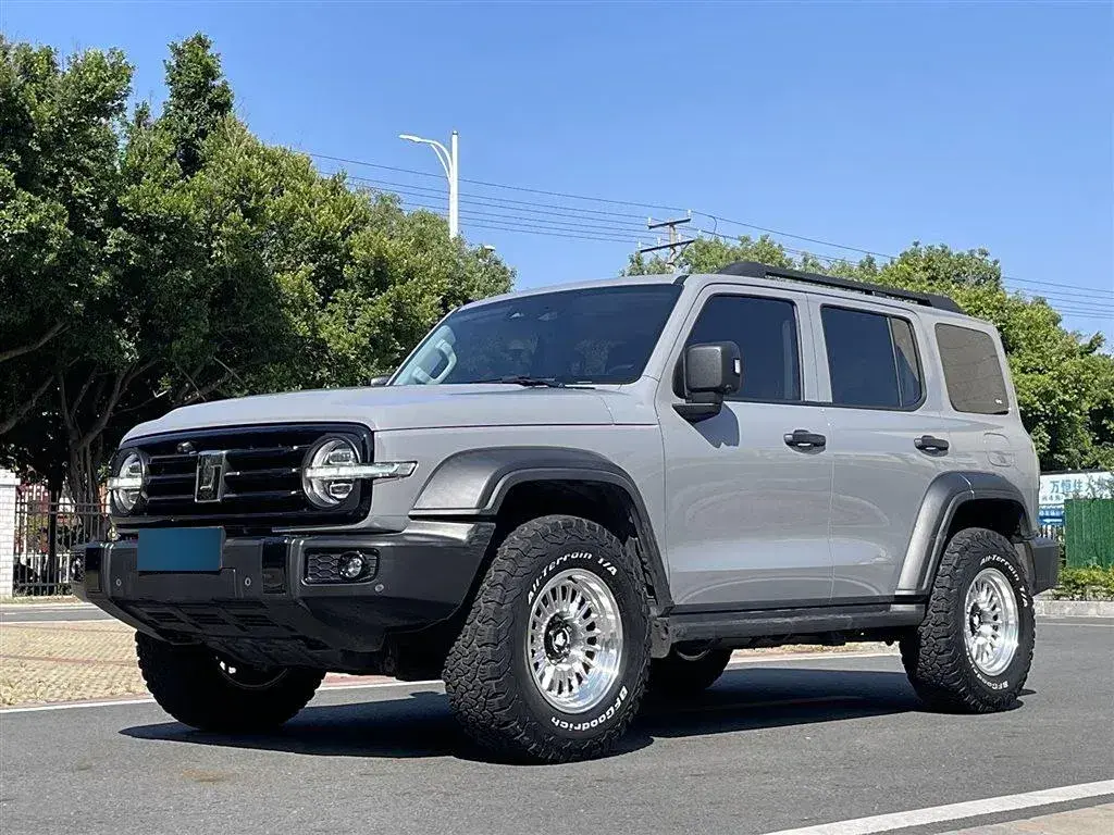 2021 Tank 300 2.0T 227HP L4 8AT