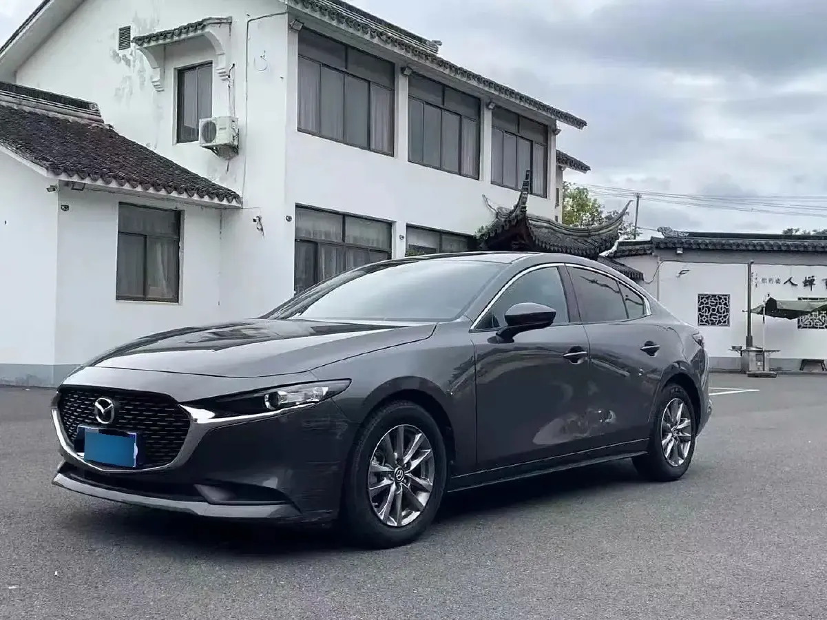 2020 Mazda 3 Axela 1.5L 117HP L4 6AT