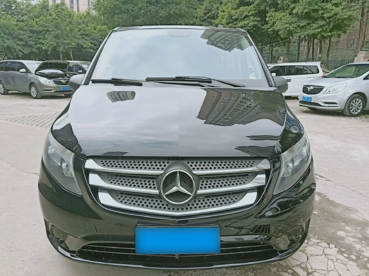 2016 Mercedes-Benz Vito 2.0T 211HP L4 7AT