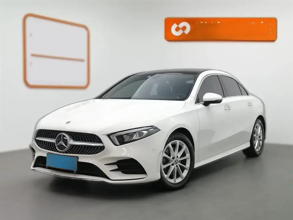 2022 Mercedes-Benz A Class 1.3T 163HP L4 7DCT