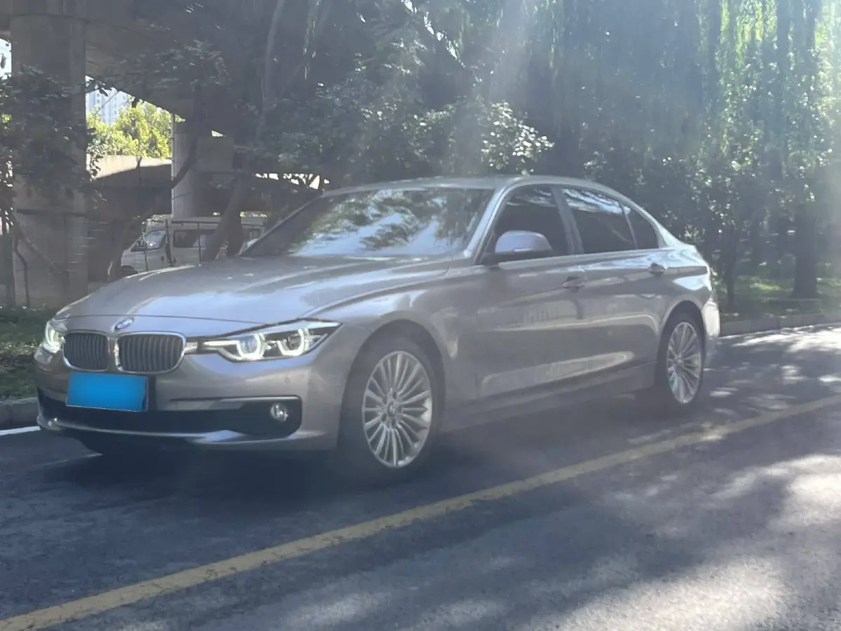 2018 BMW 3 Series 2.0T 184HP L4 8AT