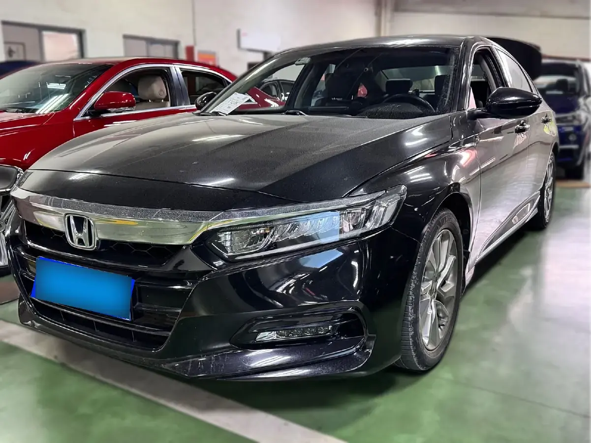 2018 Honda Accord 1.5T 194HP L4 CVT