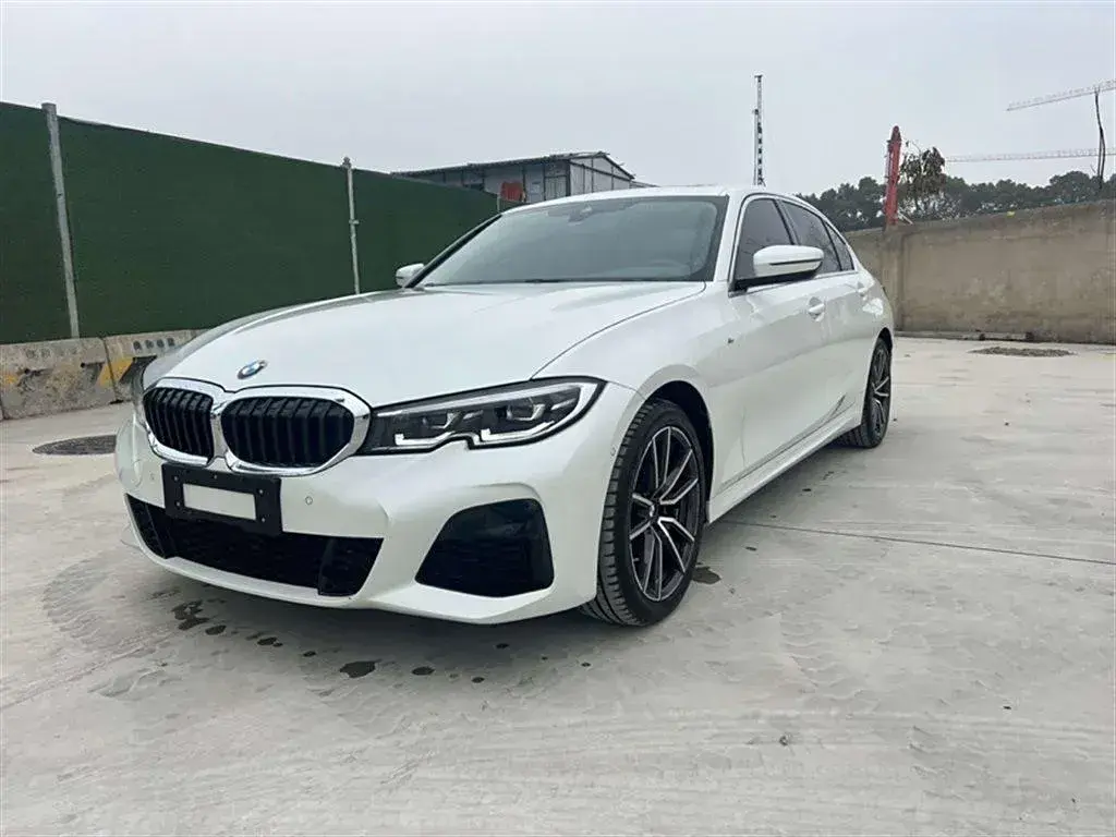 2022 BMW 3 Series 2.0T 184HP L4 8AT