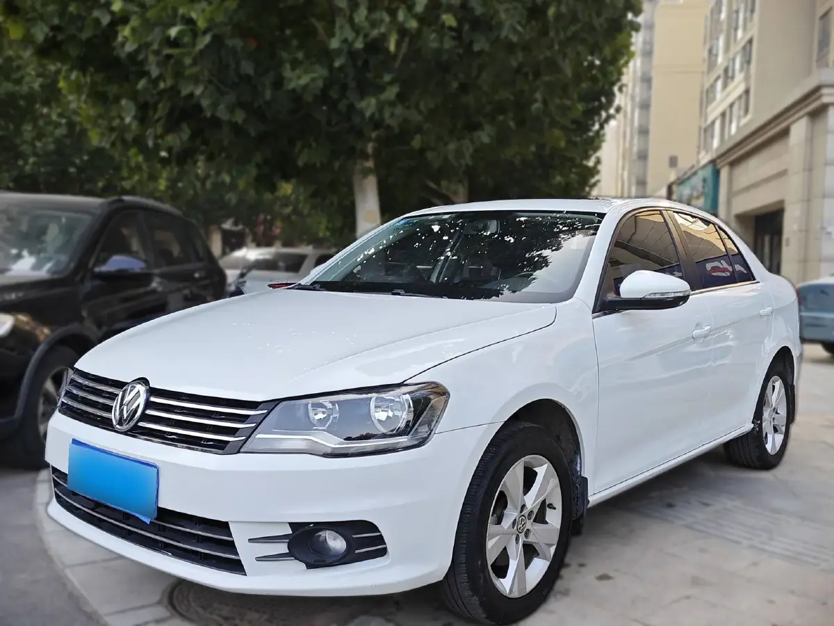 2015 Volkswagen Bora 1.6L 105HP L4 6AT